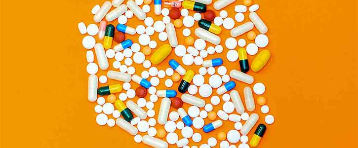 Are human vitamins and supplements dangerous for pets? - GudFur Ltd